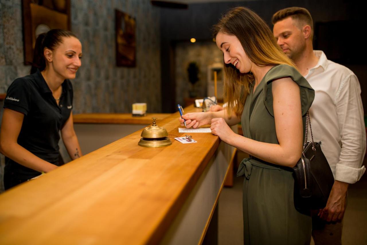 Hotel Vineyard Inn - Szoloskert Nagykanizsa Exteriör bild